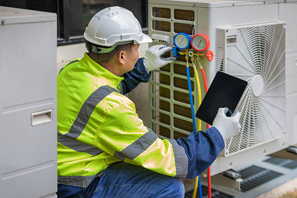 Professional Emergency Hvac Repair technician working in Moodus, CT